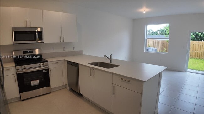 Building Photo - 35761 SW 178th Ct