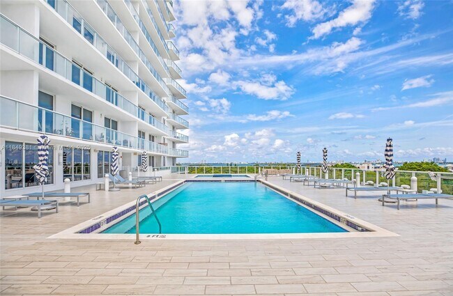 Building Photo - 4250 Biscayne Blvd
