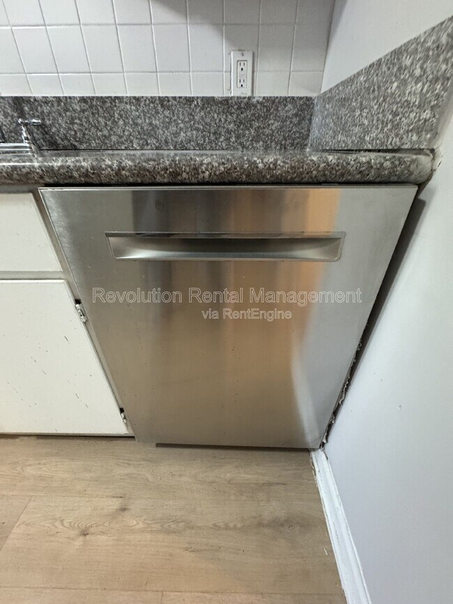 Building Photo - 2648 Joyce Ave