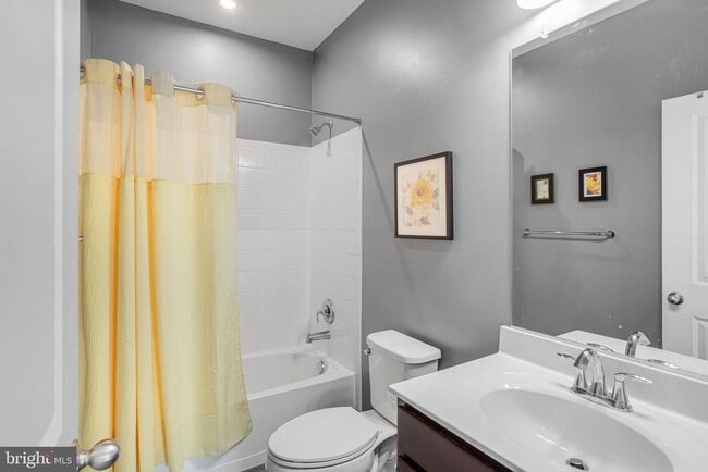 Building Photo - 12950 Blue Sky Pl