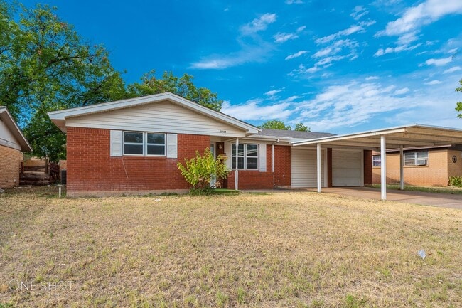 Building Photo - 3749 N 10th St