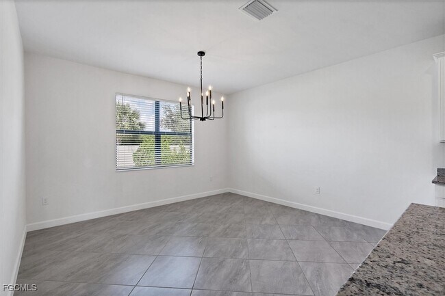 Building Photo - 11368 Canopy Loop