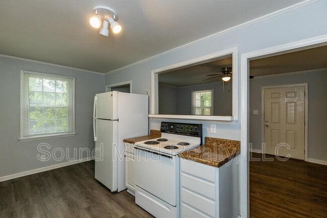 Building Photo - 321 Angier Ave