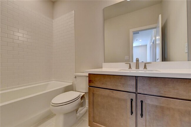 Building Photo - 1241 Waldon Xing