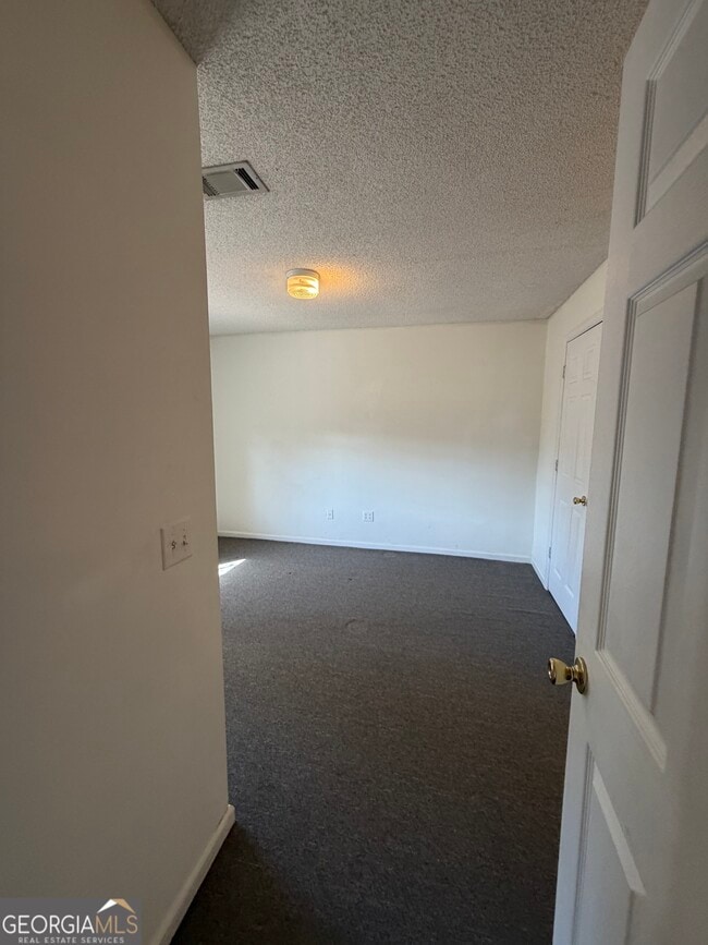 Building Photo - 303 Madison Ave