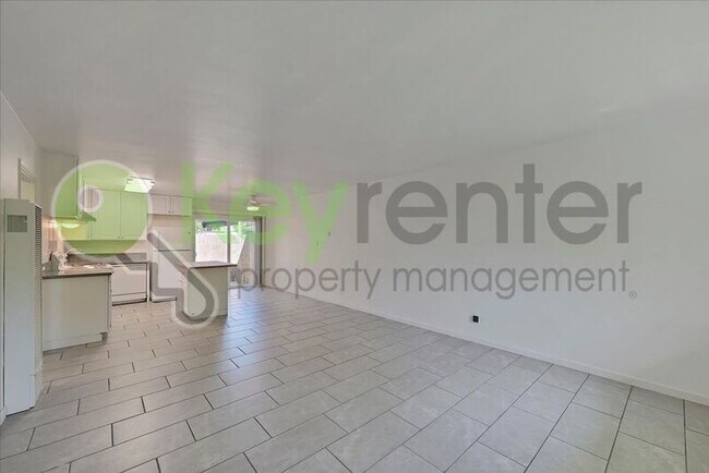 Building Photo - 6705 Greenback Ln