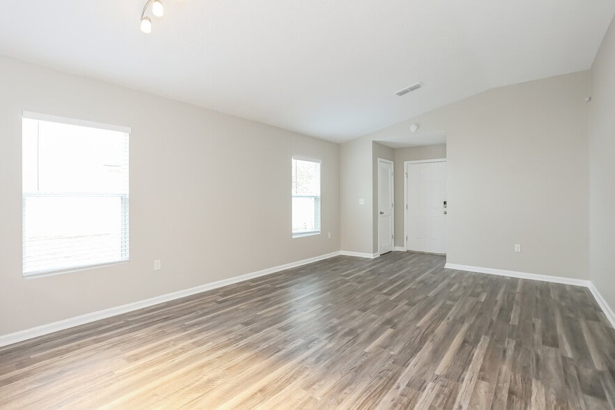 Building Photo - 3812 Evan Samuel Dr