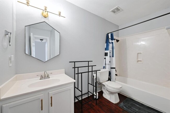 Building Photo - 1613 Coriander Dr