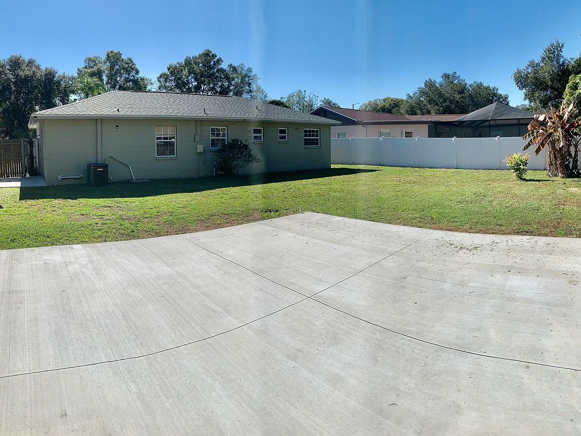 Building Photo - 4418 Porpoise Dr