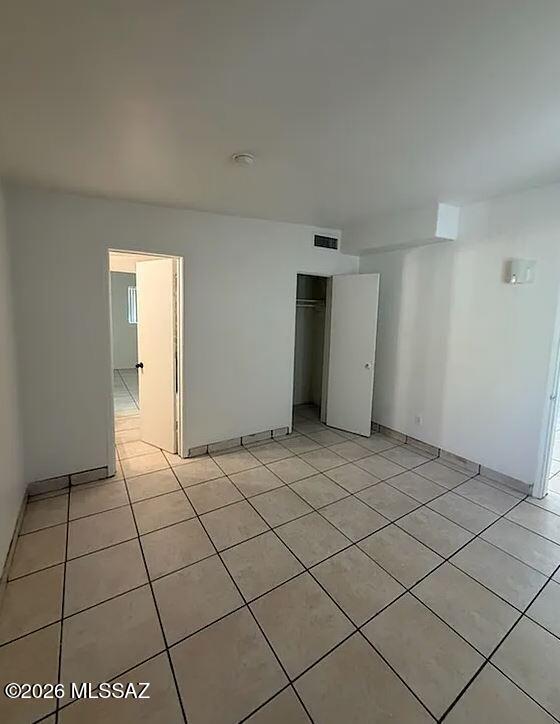 Building Photo - 419 E Alturas St
