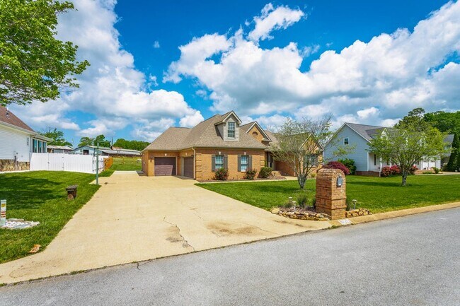 Building Photo - 8517 Horseshoe Bend Ln