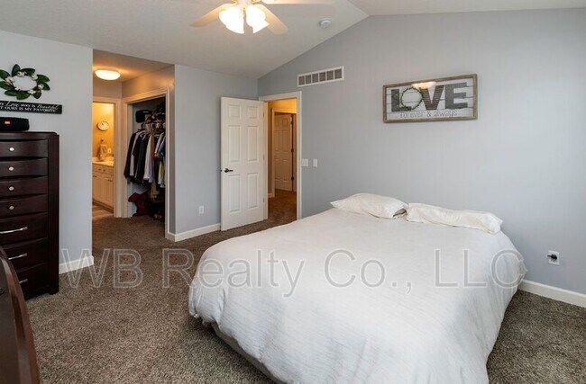 Building Photo - 4519 Meadow Valley Dr