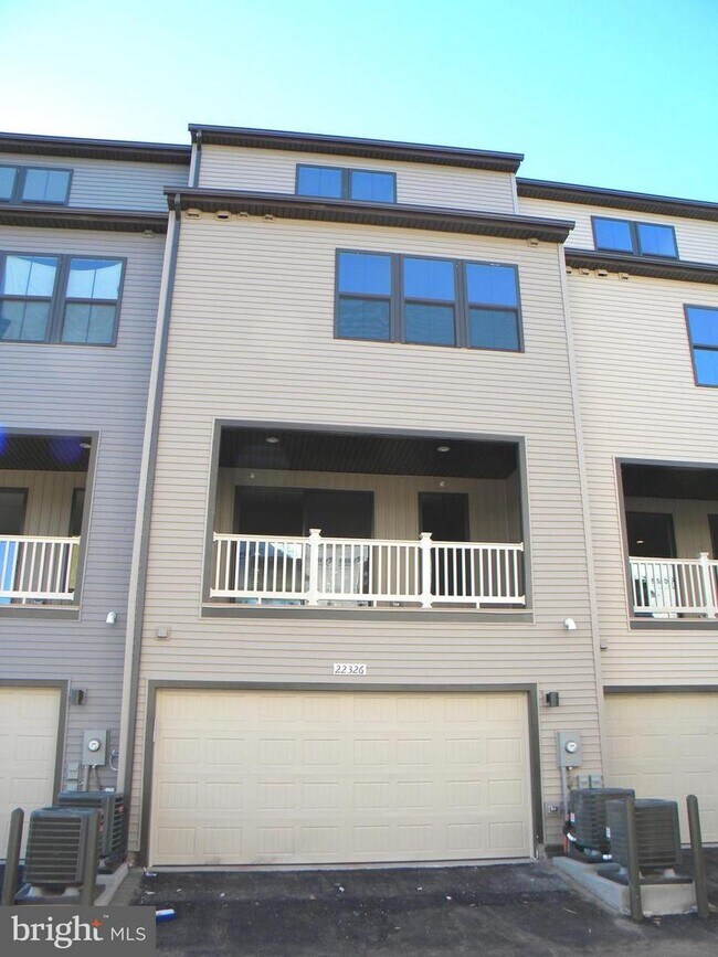 Building Photo - 22326 Tees Terrace