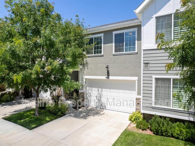 Primary Photo - 401 E Corral Creek Dr