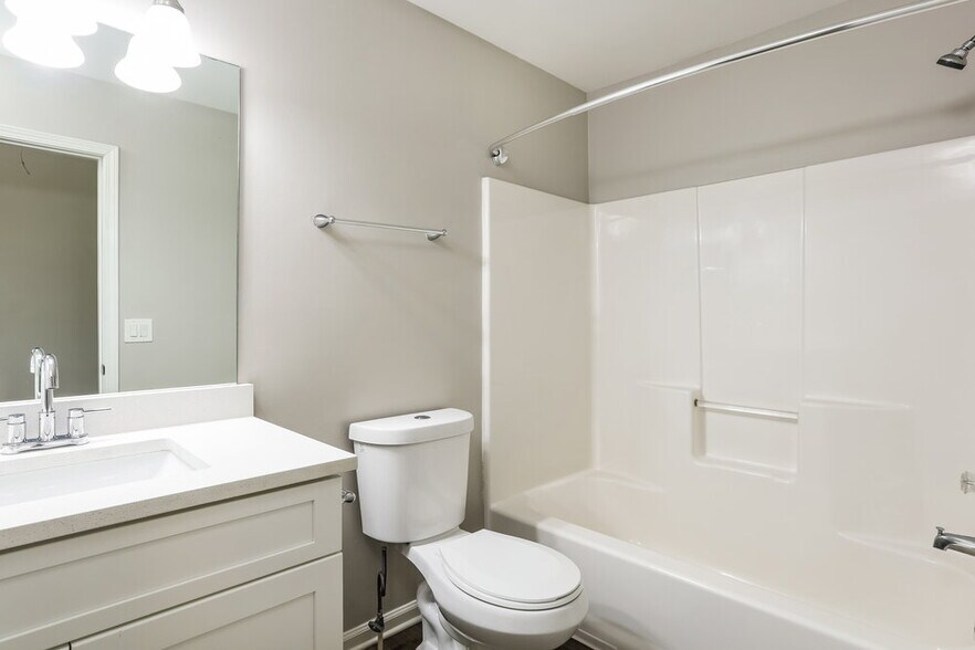 Building Photo - 10038 Harmon Springs Dr