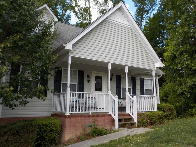 Primary Photo - 3 Bedroom 2 Bath House with Basement