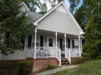 Building Photo - 3 Bedroom 2 Bath House with Basement