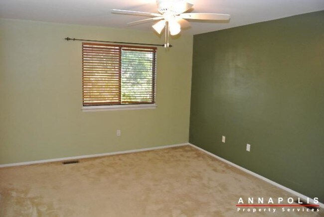 Building Photo - 12 rockwell court