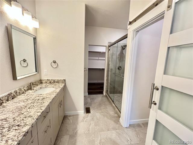 Building Photo - 5755 Villa Lorenzo Dr