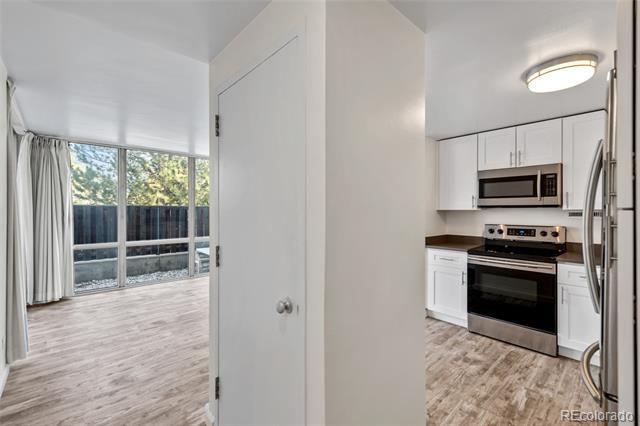 Building Photo - 3100 E Cherry Creek S Dr