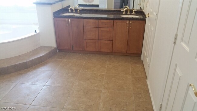 Building Photo - 1513 War Paint Dr