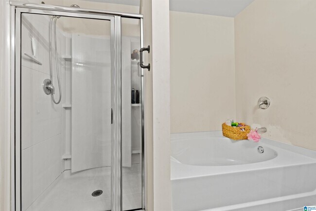 Building Photo - 325 Blackberry Blvd