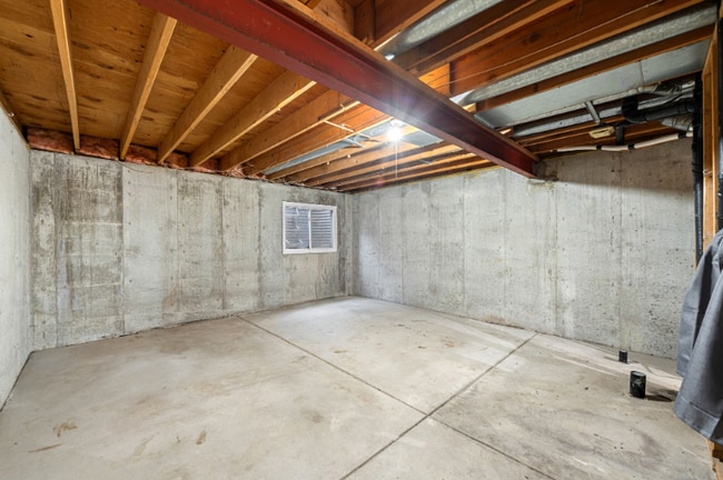 Building Photo - 11590 Community Center Dr