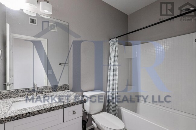 Building Photo - 3Bed/2.5Bath Condo at 35th Ave/Deer Valley...