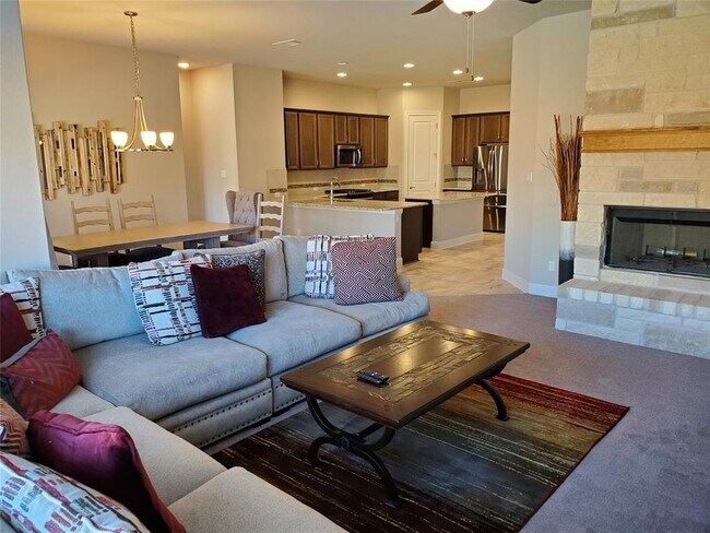 Building Photo - 539 Tanda Ln