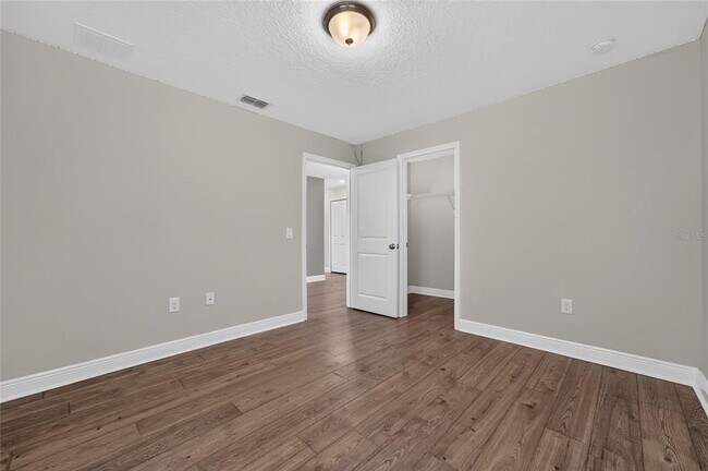 Building Photo - 3207 Palatka St