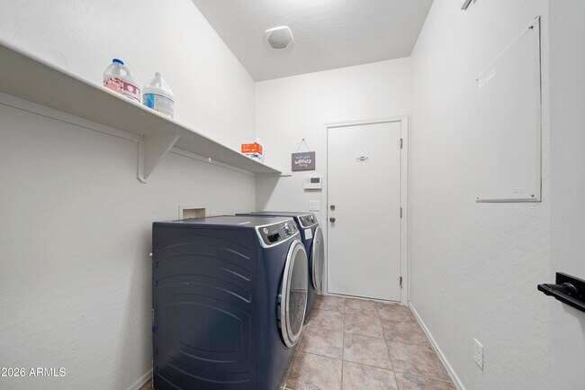 Building Photo - 17239 W Ironwood St