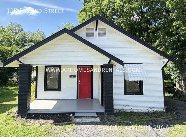Primary Photo - 118 E 22nd St
