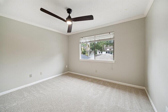Building Photo - 5618 Spring Lodge Dr
