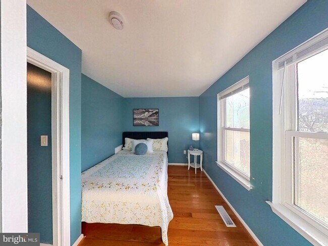 Building Photo - 2917 Hickory Leaf Way