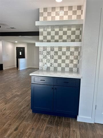 Building Photo - 120 Lakeway Dr