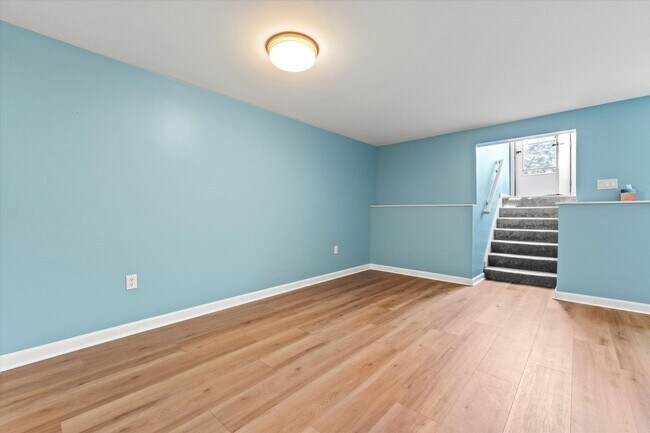 Building Photo - 29A E Ridge Rd