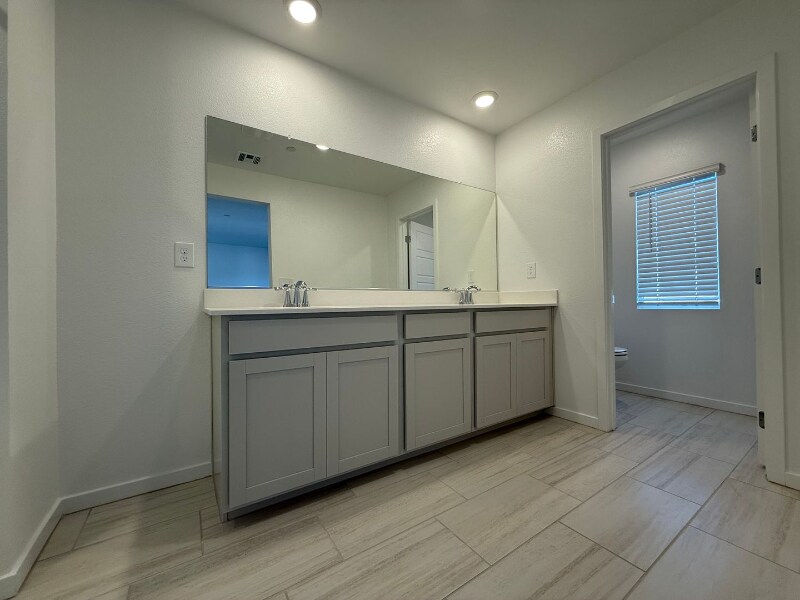 Building Photo - 9660 Axel Fls Ave