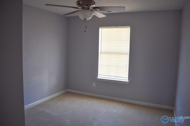 Building Photo - 120 Grey Fawn Trail