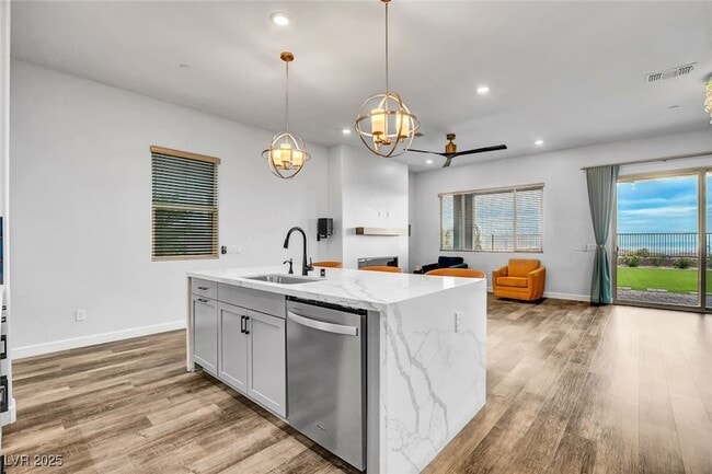 Building Photo - 318 Wind Poppy St