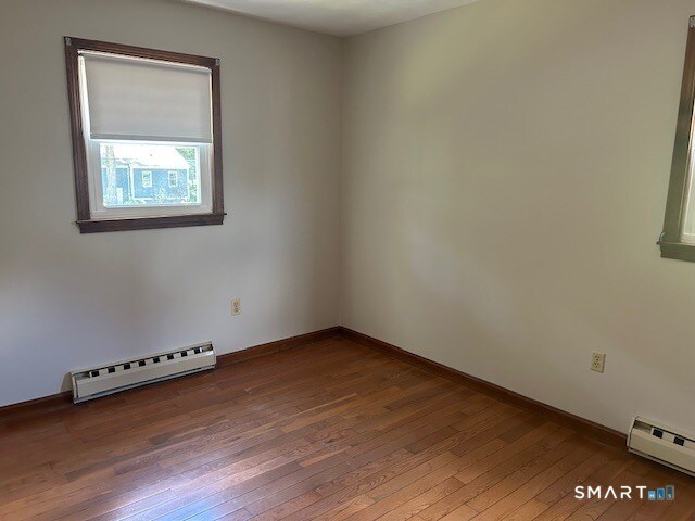 Building Photo - 93 Laurelwood Dr