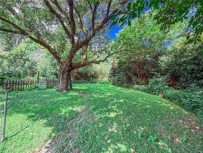 Building Photo - 2772 S Grafhill Dr