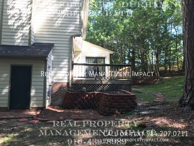 Building Photo - 8 Teakwood Ct