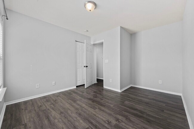 Building Photo - 1006 Post Oak Ct