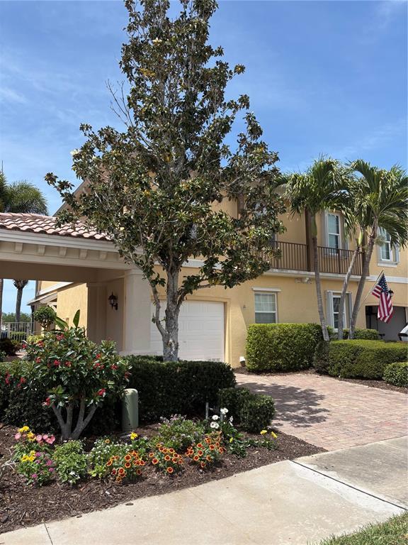 Building Photo - 1500 Burgos Dr