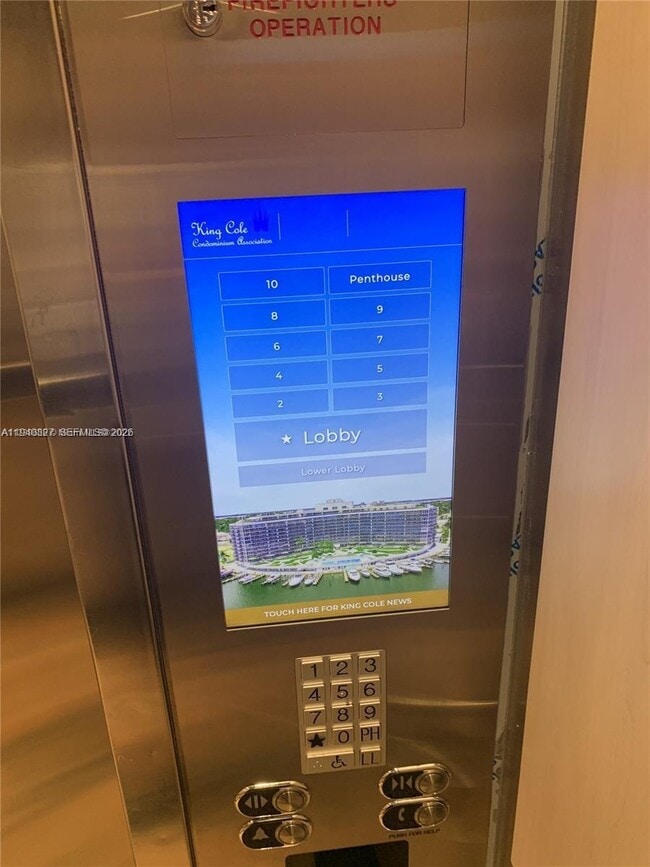 Building Photo - 900 Bay Dr