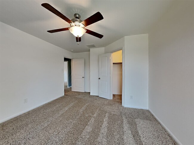 Building Photo - 10322 Urban Oak Trl