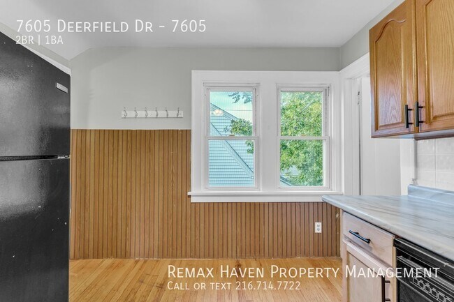 Building Photo - 7605 Deerfield Dr