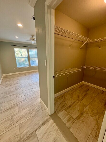 Building Photo - 18169 Sterling Gate Cir