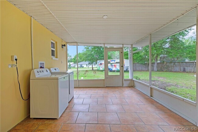 Building Photo - 1019 E Turner Camp Rd