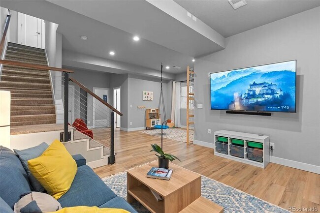 Building Photo - LUXURY MIDTOWN LIVING | PRIVATE BACKYARD RETREAT - Available NOW!